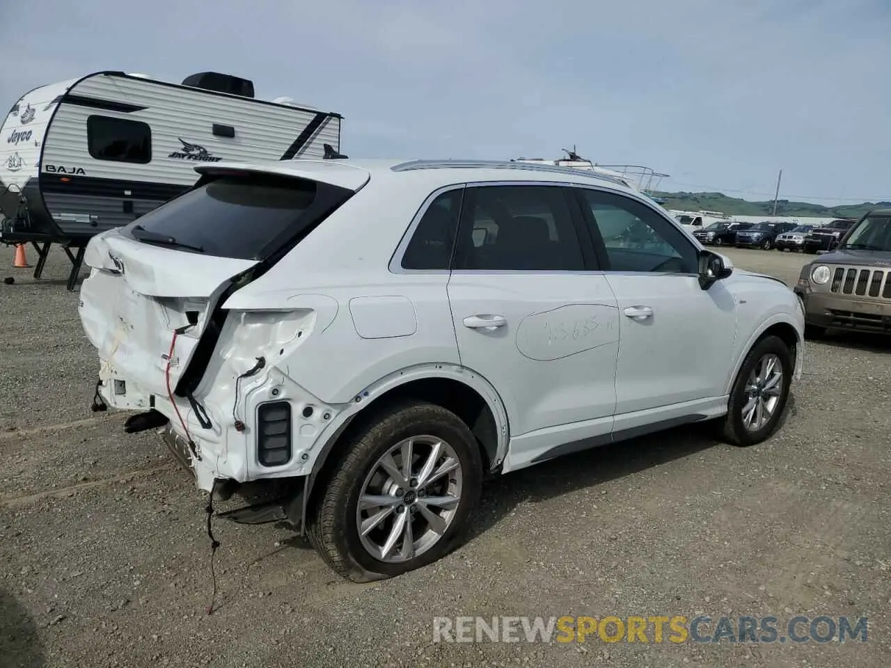 3 Photograph of a damaged car WA1DECF3XP1047508 AUDI Q3 2023
