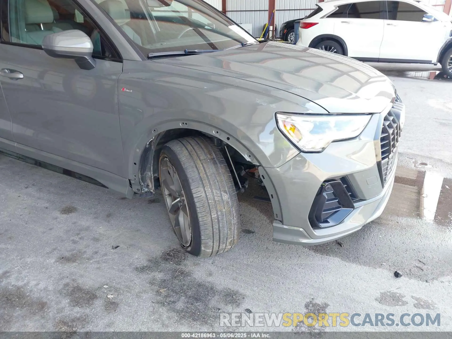 6 Photograph of a damaged car WA1DECF3XP1047685 AUDI Q3 2023
