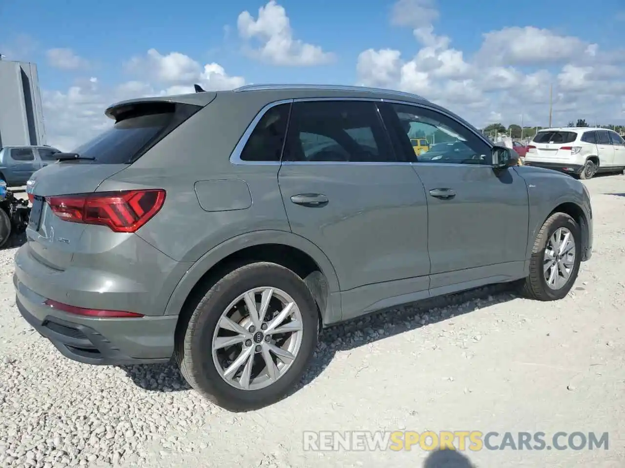 3 Photograph of a damaged car WA1DECF3XP1125320 AUDI Q3 2023