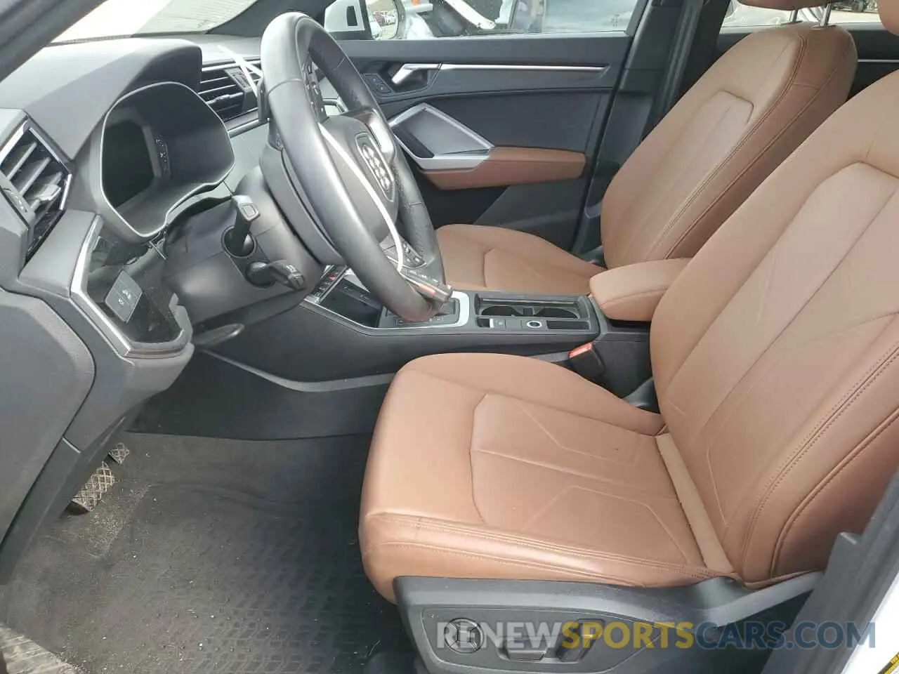 7 Photograph of a damaged car WA1DECF3XP1144319 AUDI Q3 2023