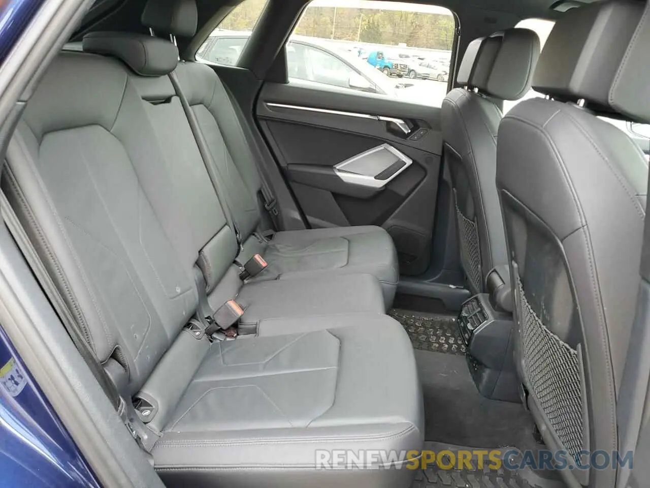 11 Photograph of a damaged car WA1EECF30P1087827 AUDI Q3 2023