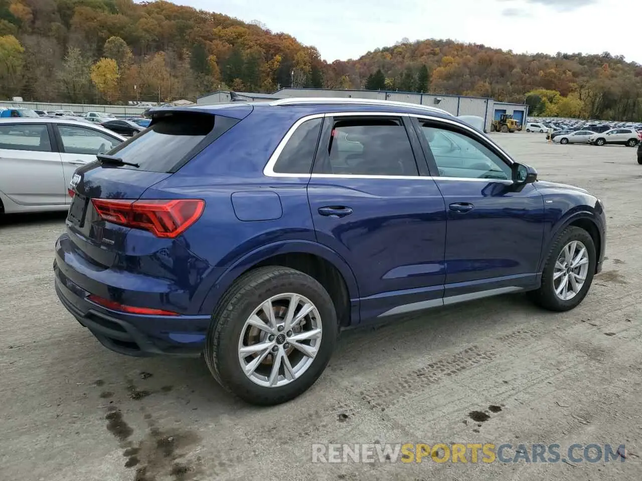 3 Photograph of a damaged car WA1EECF30P1087827 AUDI Q3 2023