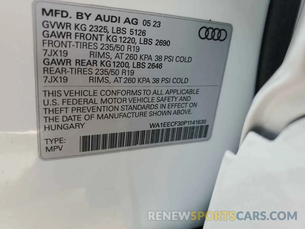14 Photograph of a damaged car WA1EECF30P1141630 AUDI Q3 2023
