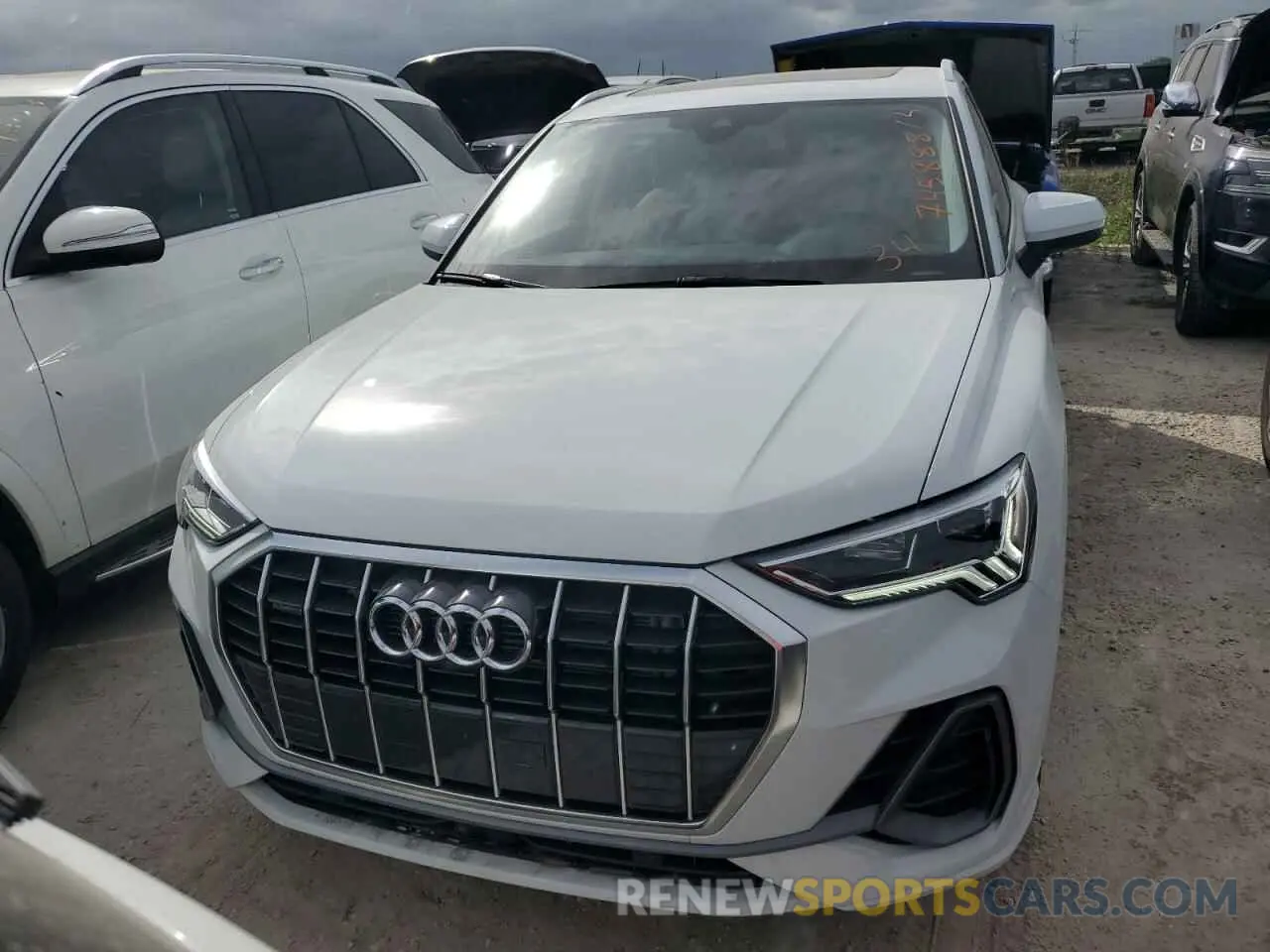 5 Photograph of a damaged car WA1EECF30P1141630 AUDI Q3 2023