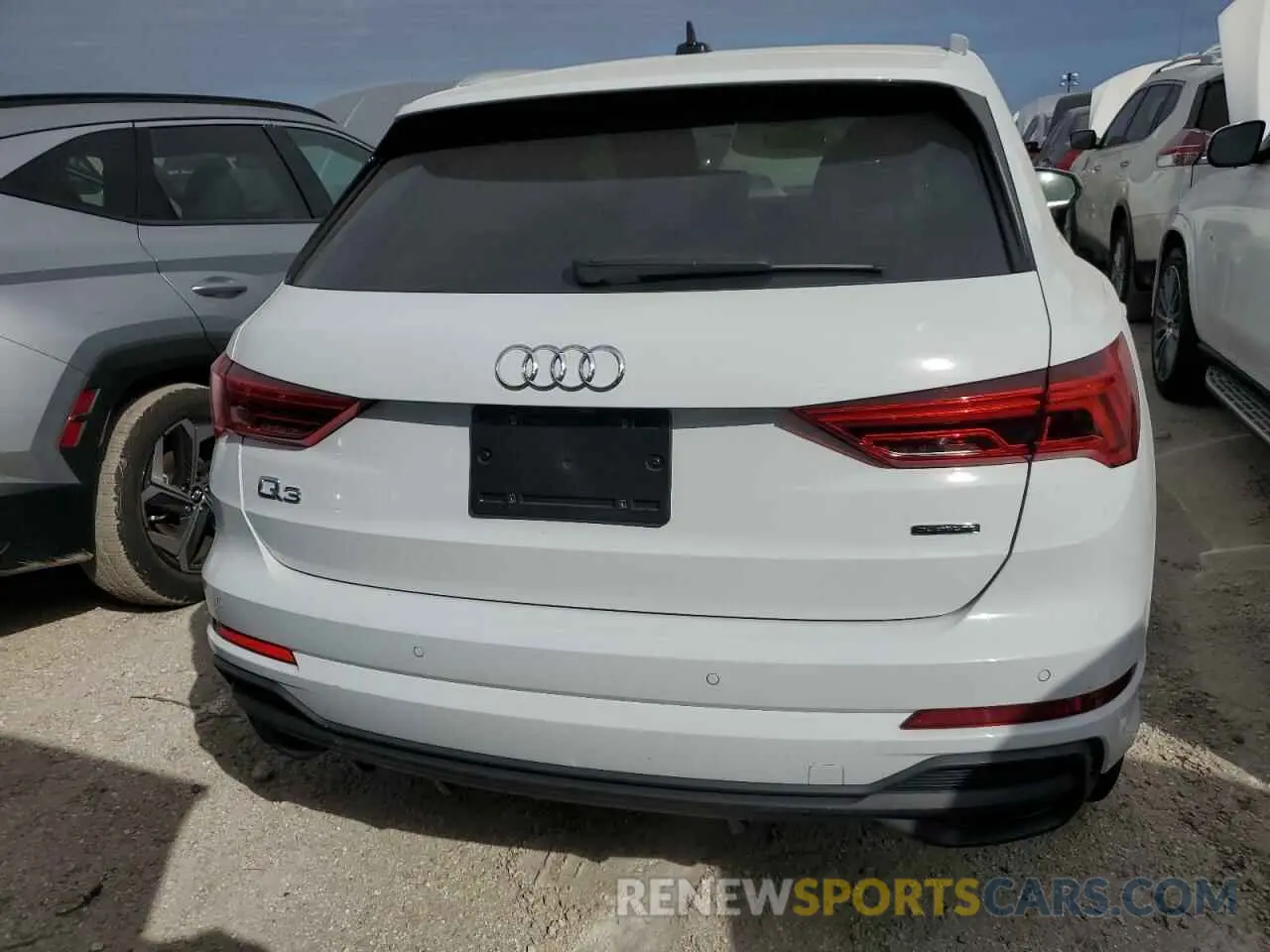 6 Photograph of a damaged car WA1EECF30P1141630 AUDI Q3 2023