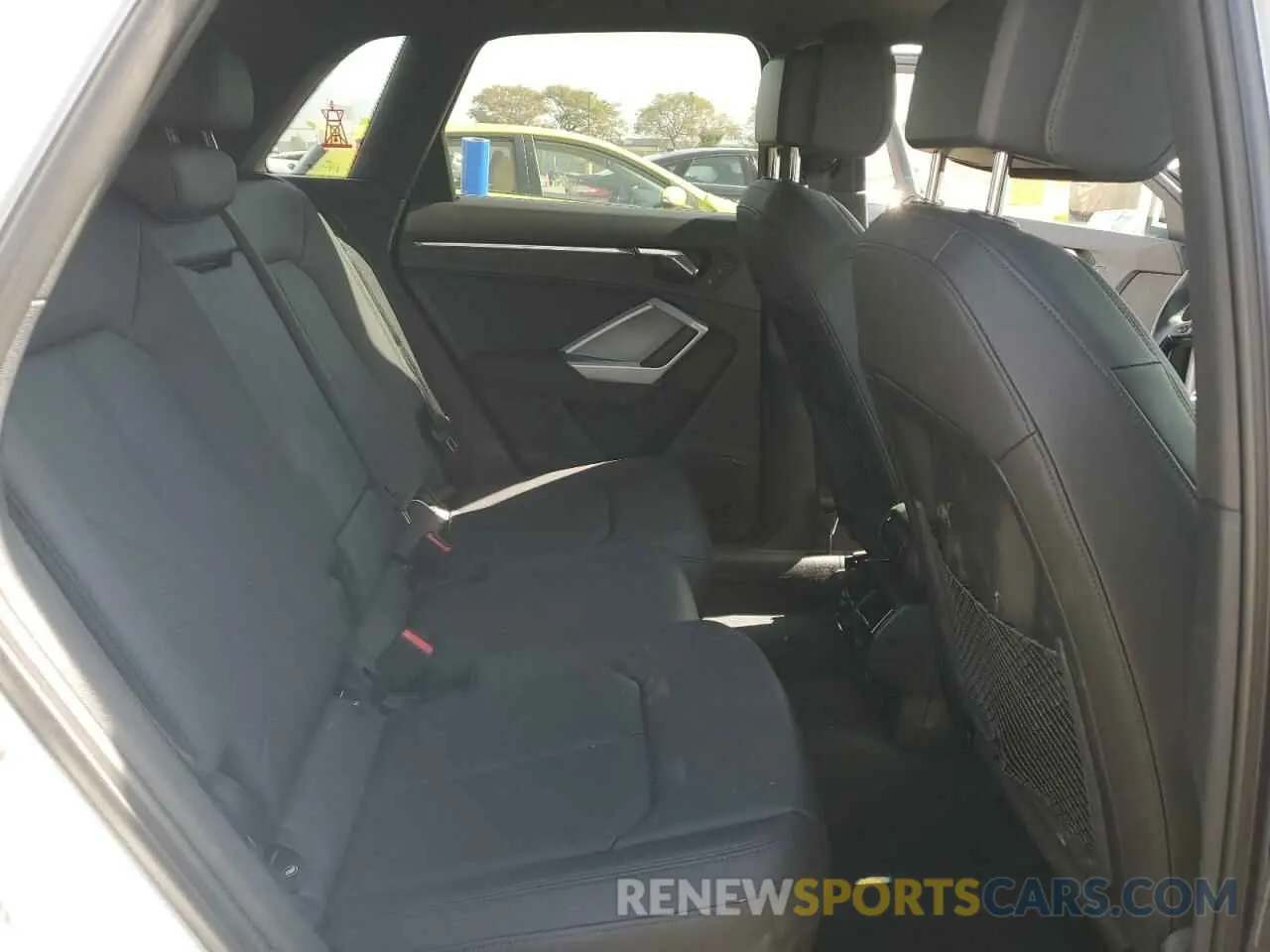 11 Photograph of a damaged car WA1EECF32P1153147 AUDI Q3 2023