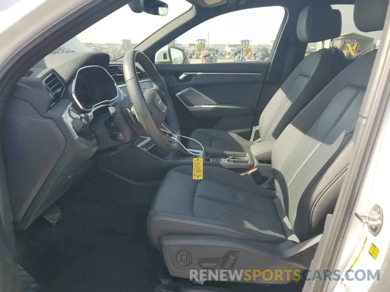 7 Photograph of a damaged car WA1EECF32P1153147 AUDI Q3 2023