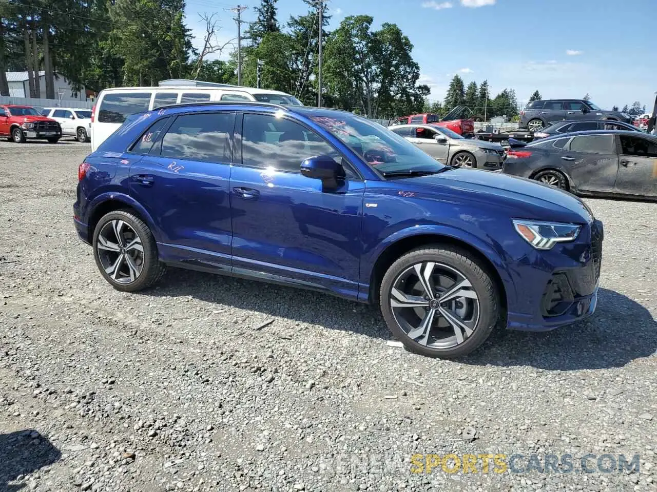 4 Photograph of a damaged car WA1EECF34P1117590 AUDI Q3 2023