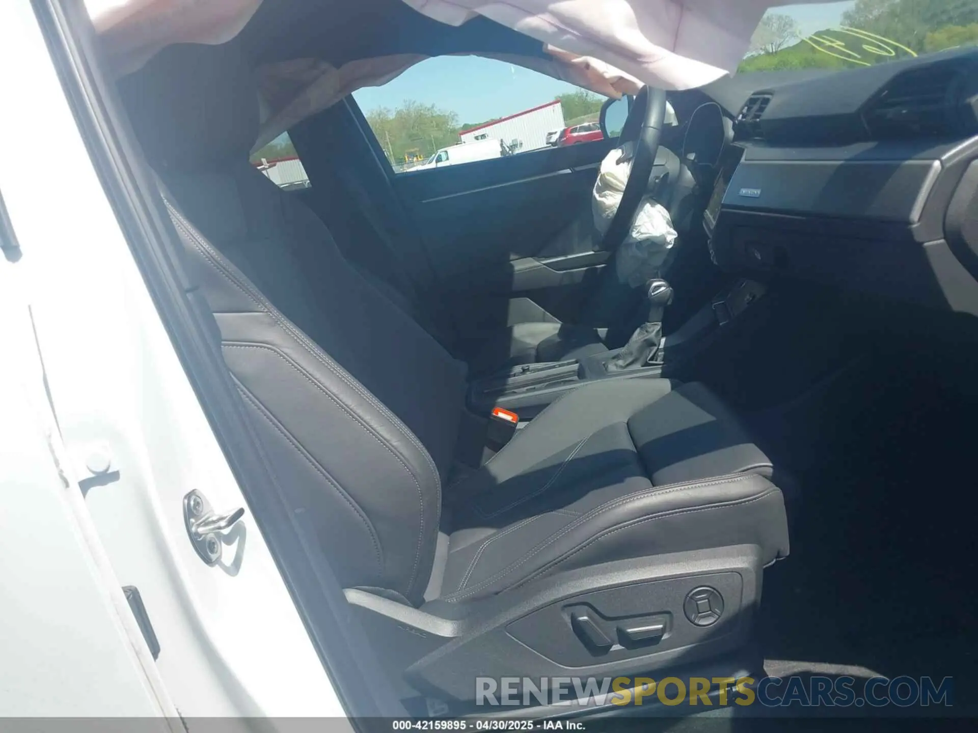 5 Photograph of a damaged car WA1EECF36P1151143 AUDI Q3 2023