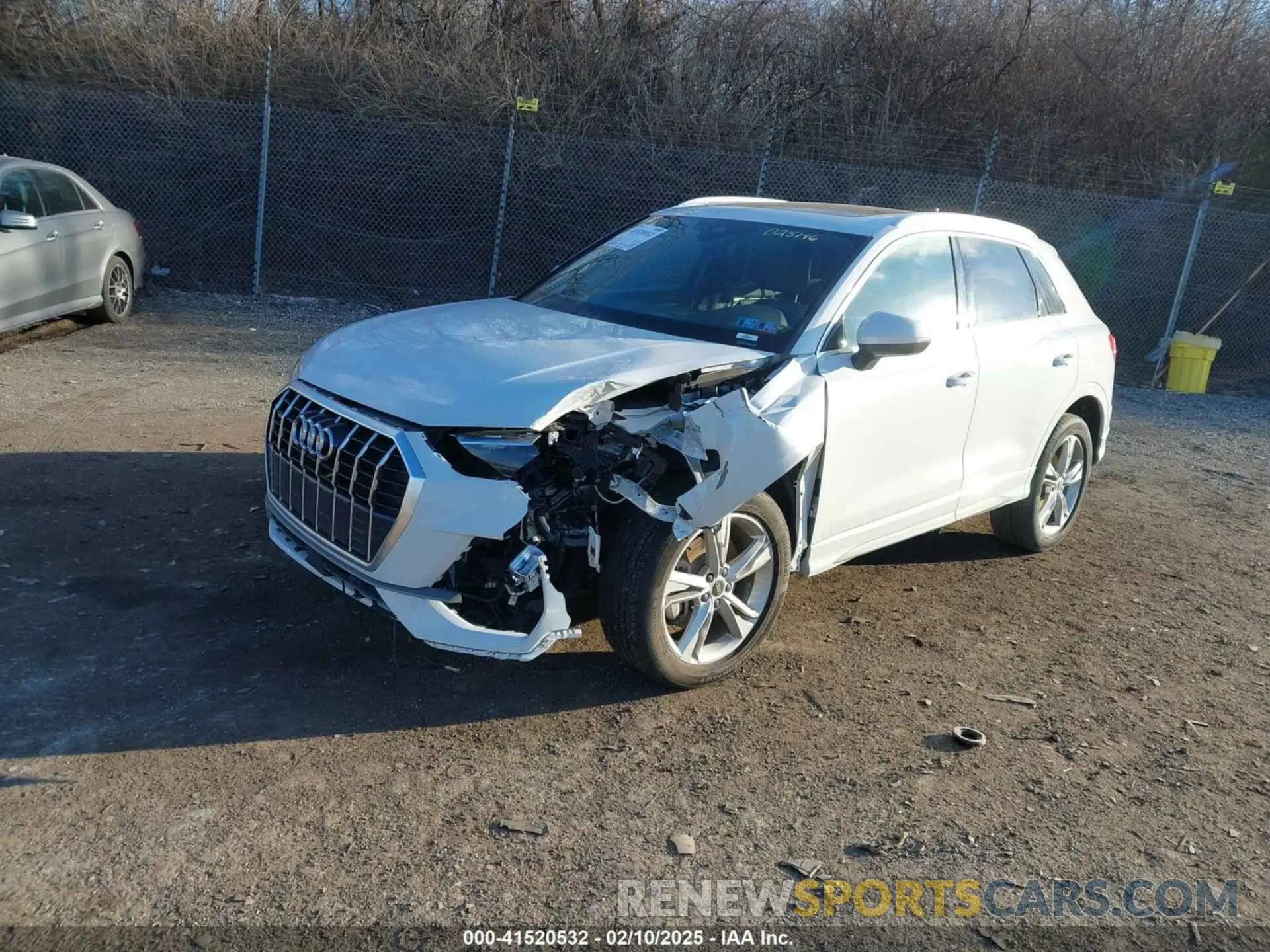 2 Photograph of a damaged car WA1EECF37P1025146 AUDI Q3 2023