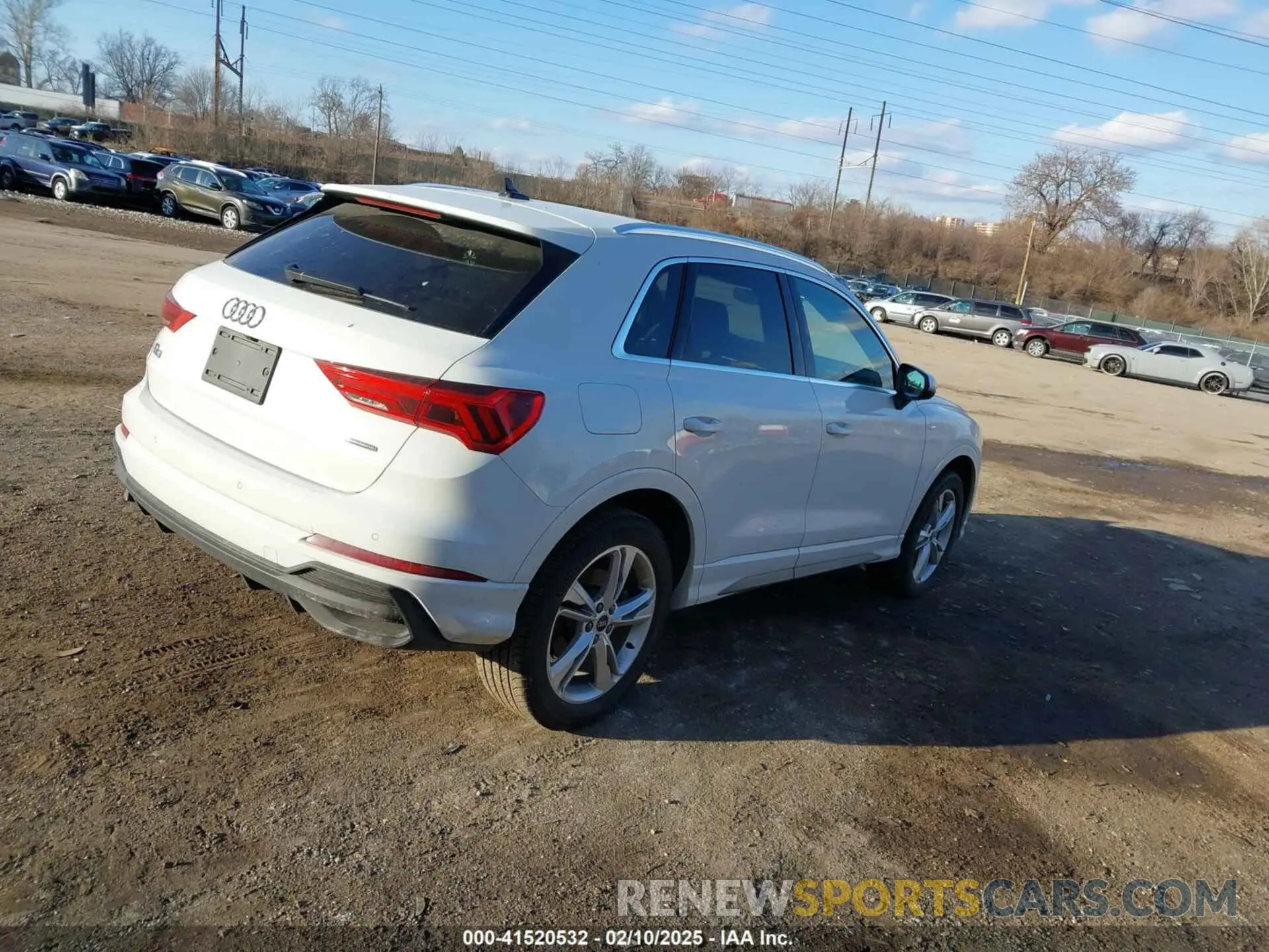 4 Photograph of a damaged car WA1EECF37P1025146 AUDI Q3 2023