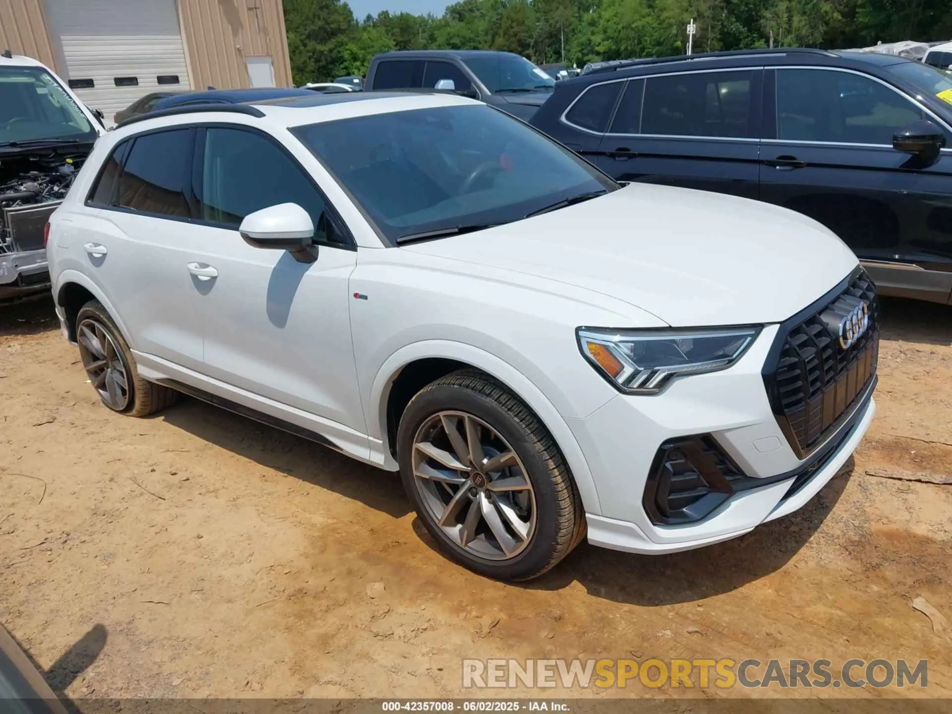 1 Photograph of a damaged car WA1EECF37P1118779 AUDI Q3 2023