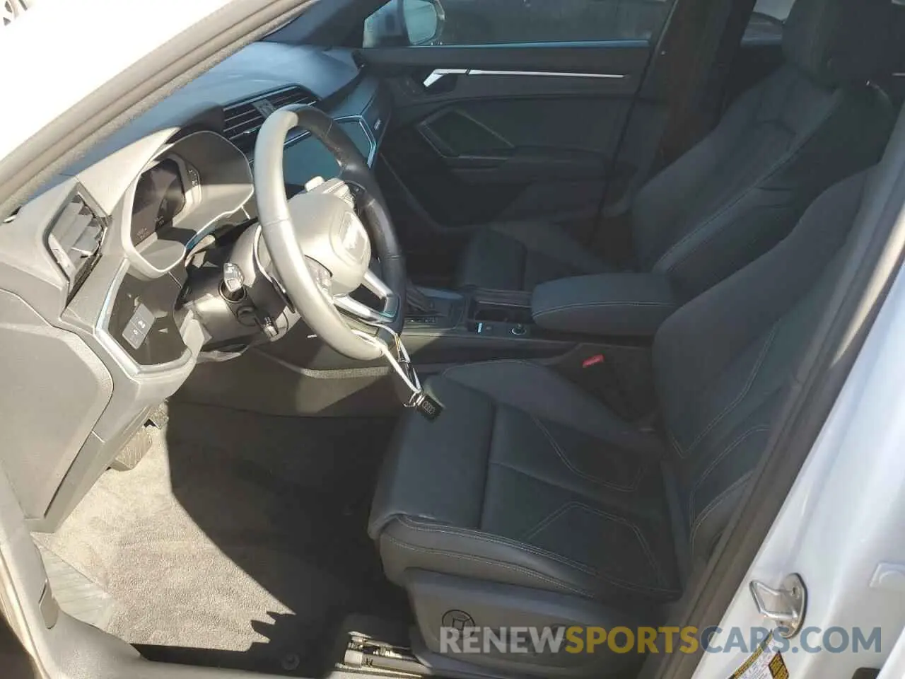 7 Photograph of a damaged car WA1EECF37P1121987 AUDI Q3 2023
