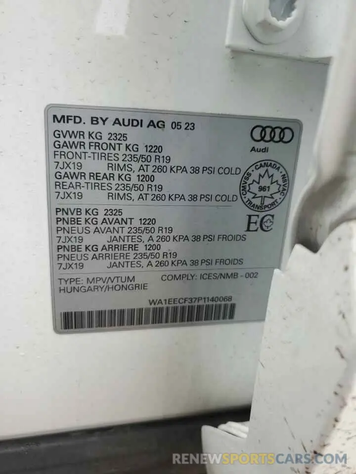 14 Photograph of a damaged car WA1EECF37P1140068 AUDI Q3 2023