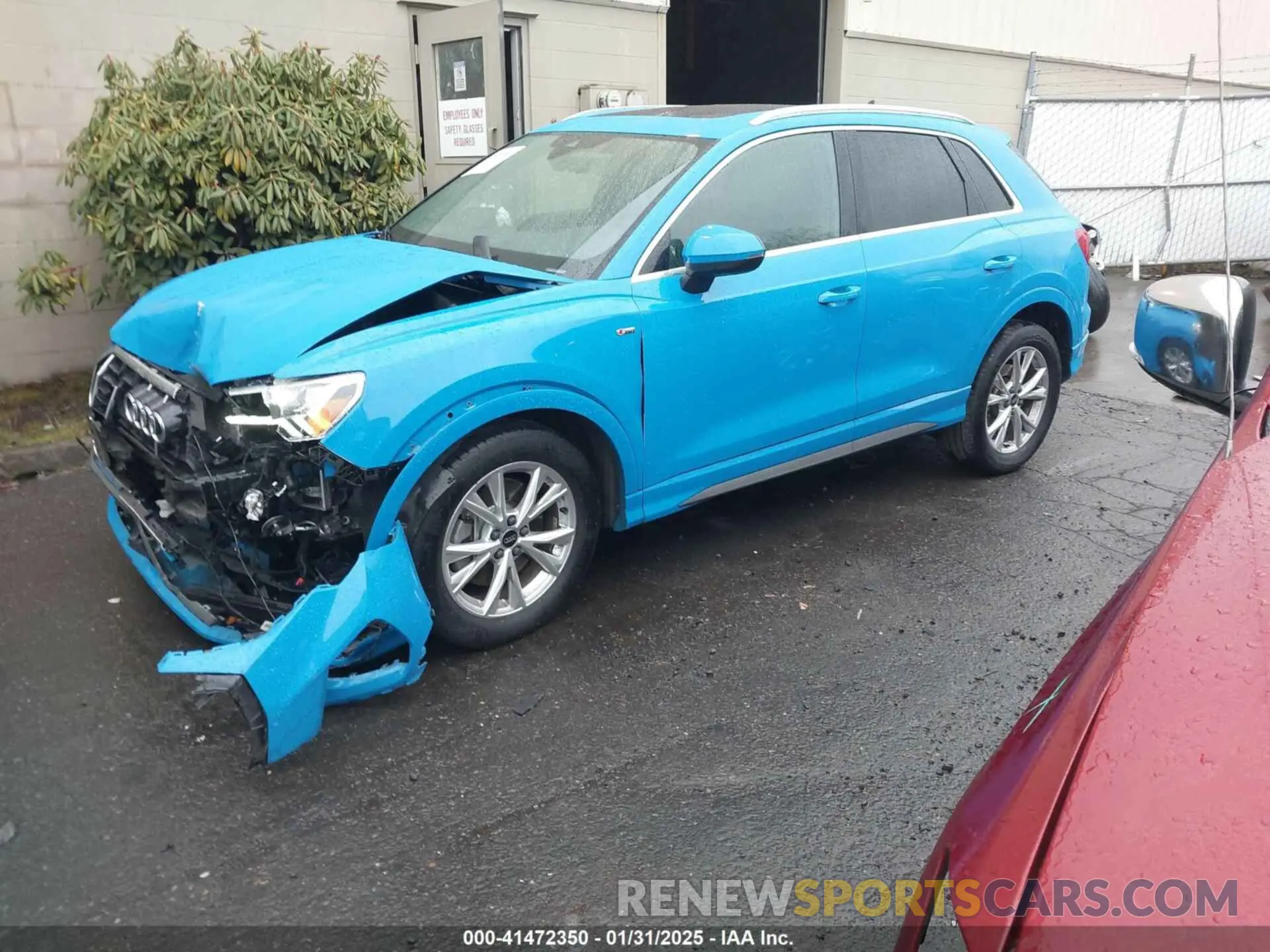 2 Photograph of a damaged car WA1EECF39P1021860 AUDI Q3 2023