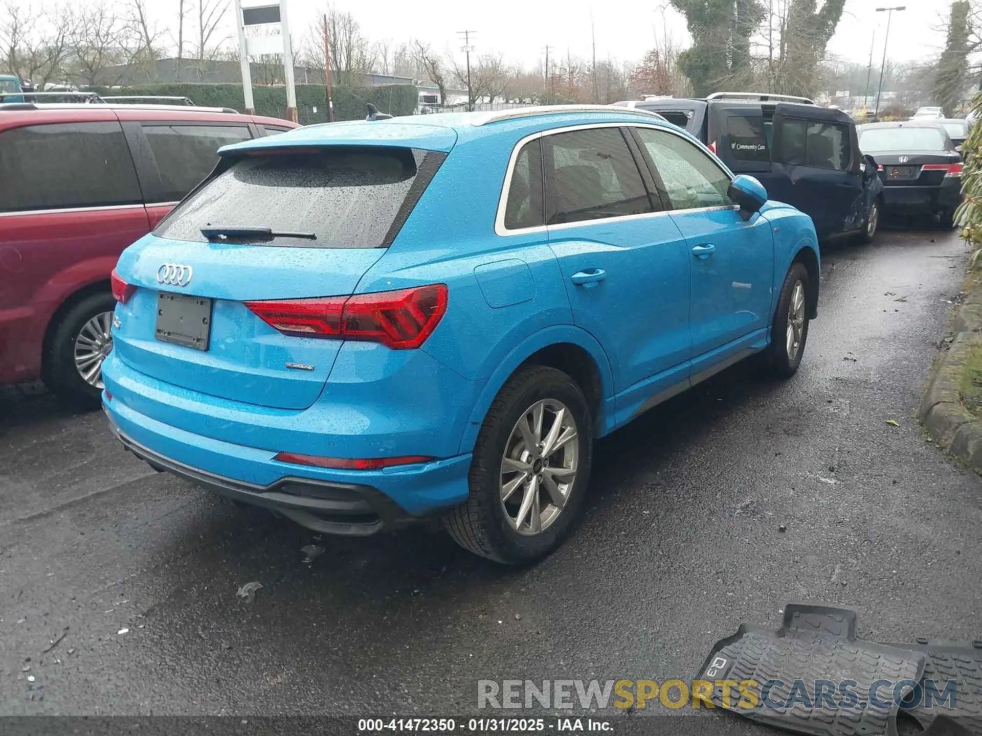 4 Photograph of a damaged car WA1EECF39P1021860 AUDI Q3 2023