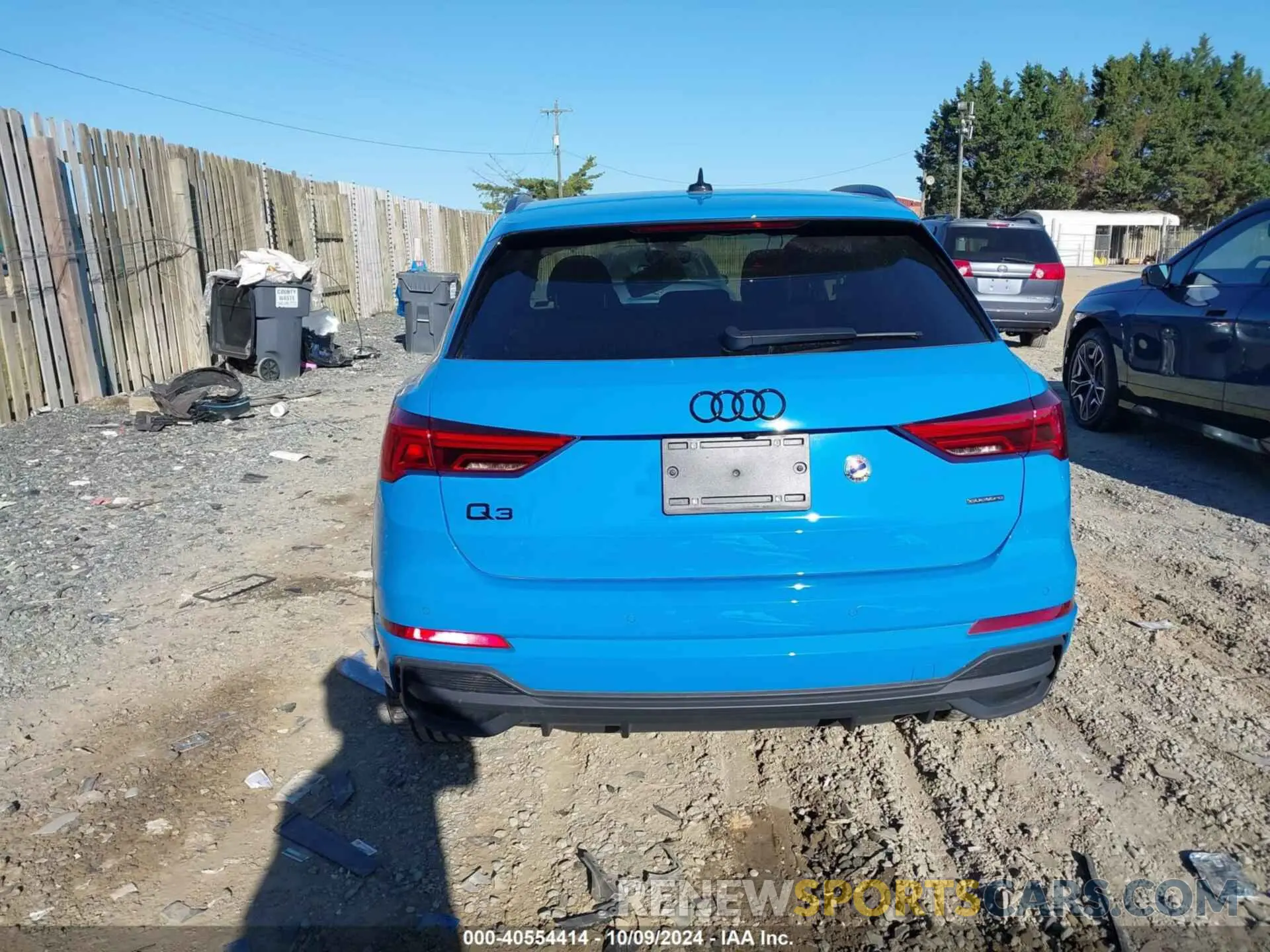17 Photograph of a damaged car WA1EECF39P1035211 AUDI Q3 2023