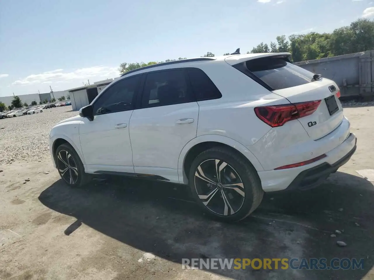 2 Photograph of a damaged car WA1EECF39P1040330 AUDI Q3 2023