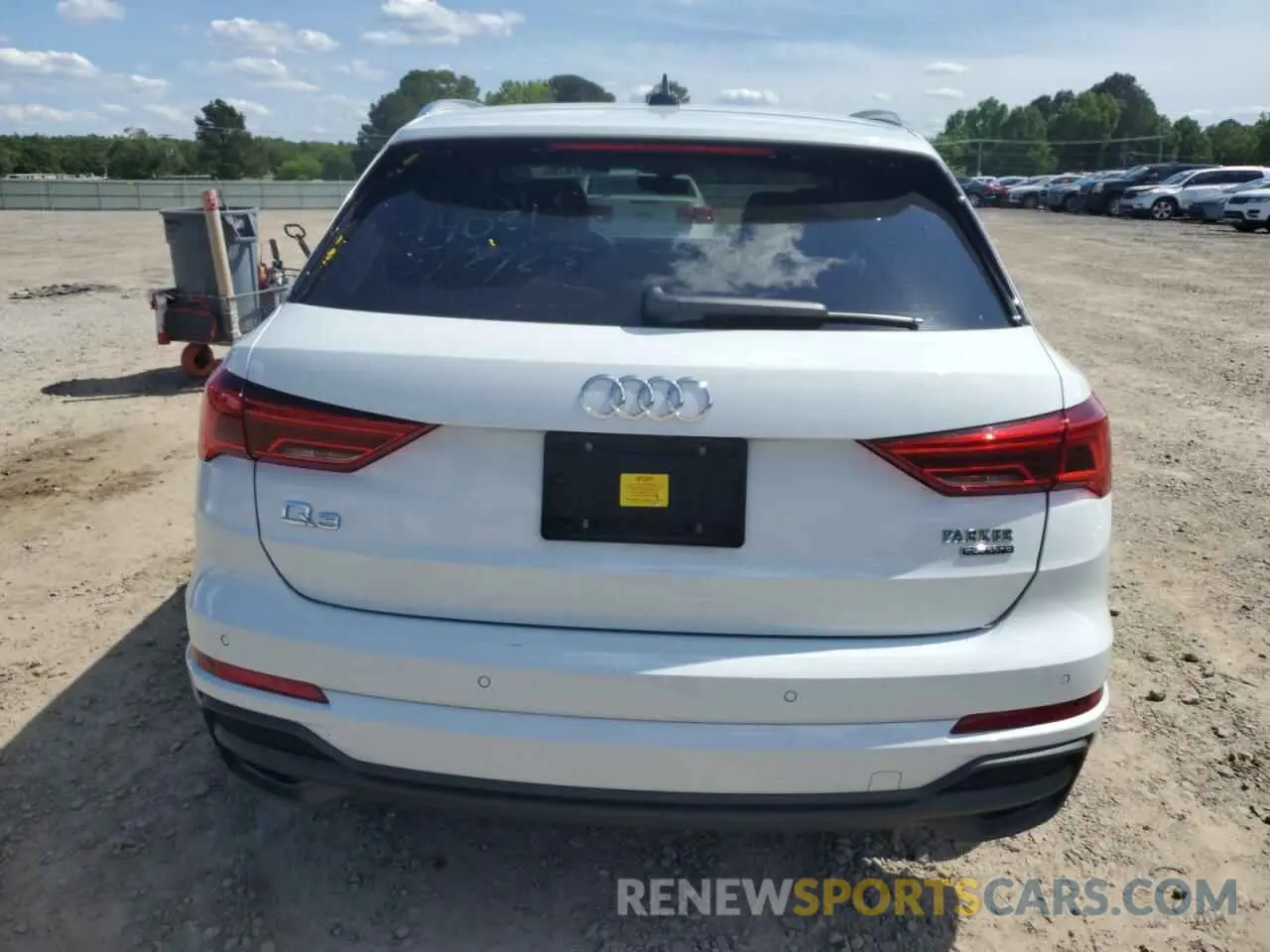 6 Photograph of a damaged car WA1EECF39P1053384 AUDI Q3 2023