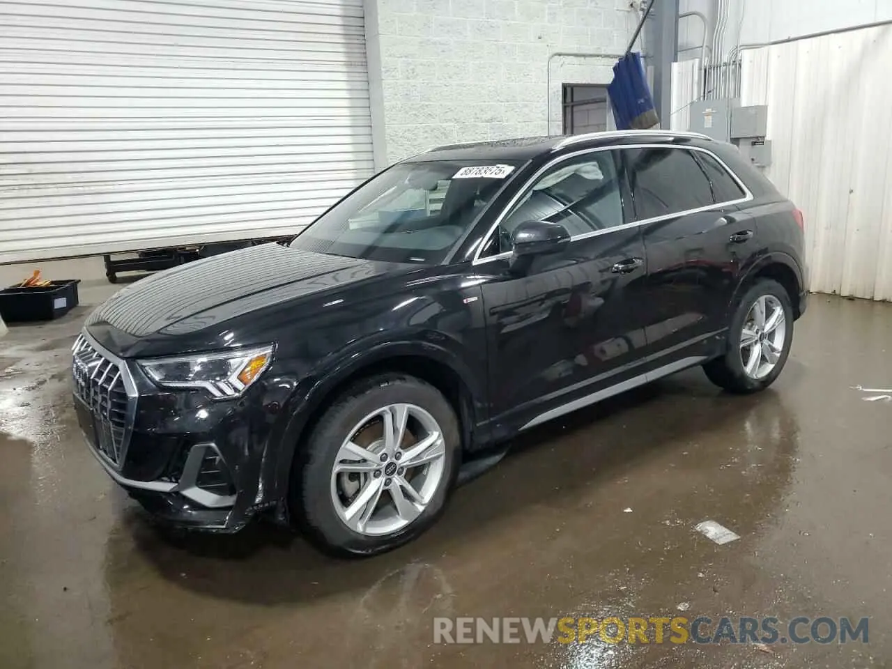 1 Photograph of a damaged car WA1EECF39P1075210 AUDI Q3 2023