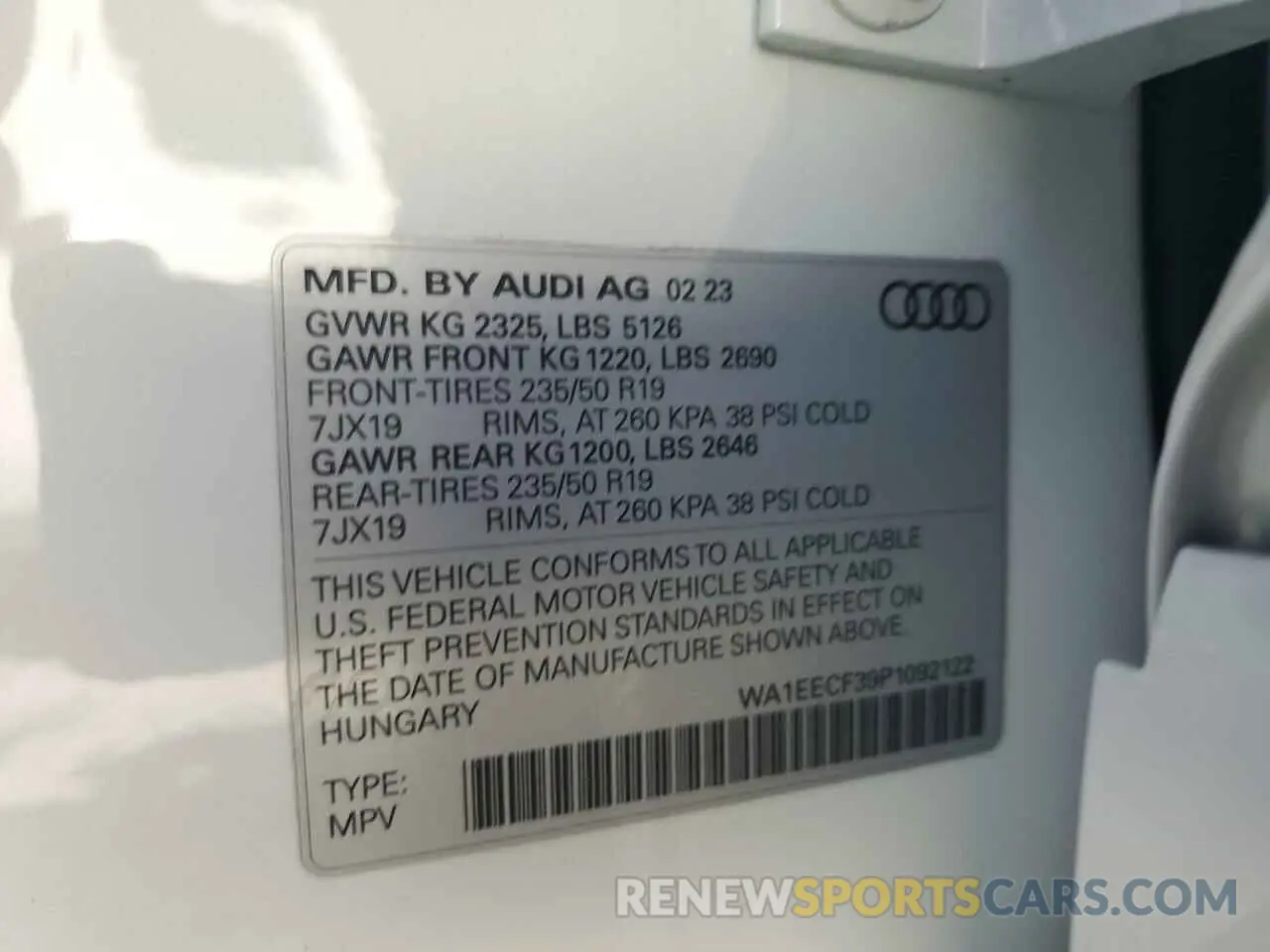 14 Photograph of a damaged car WA1EECF39P1092122 AUDI Q3 2023