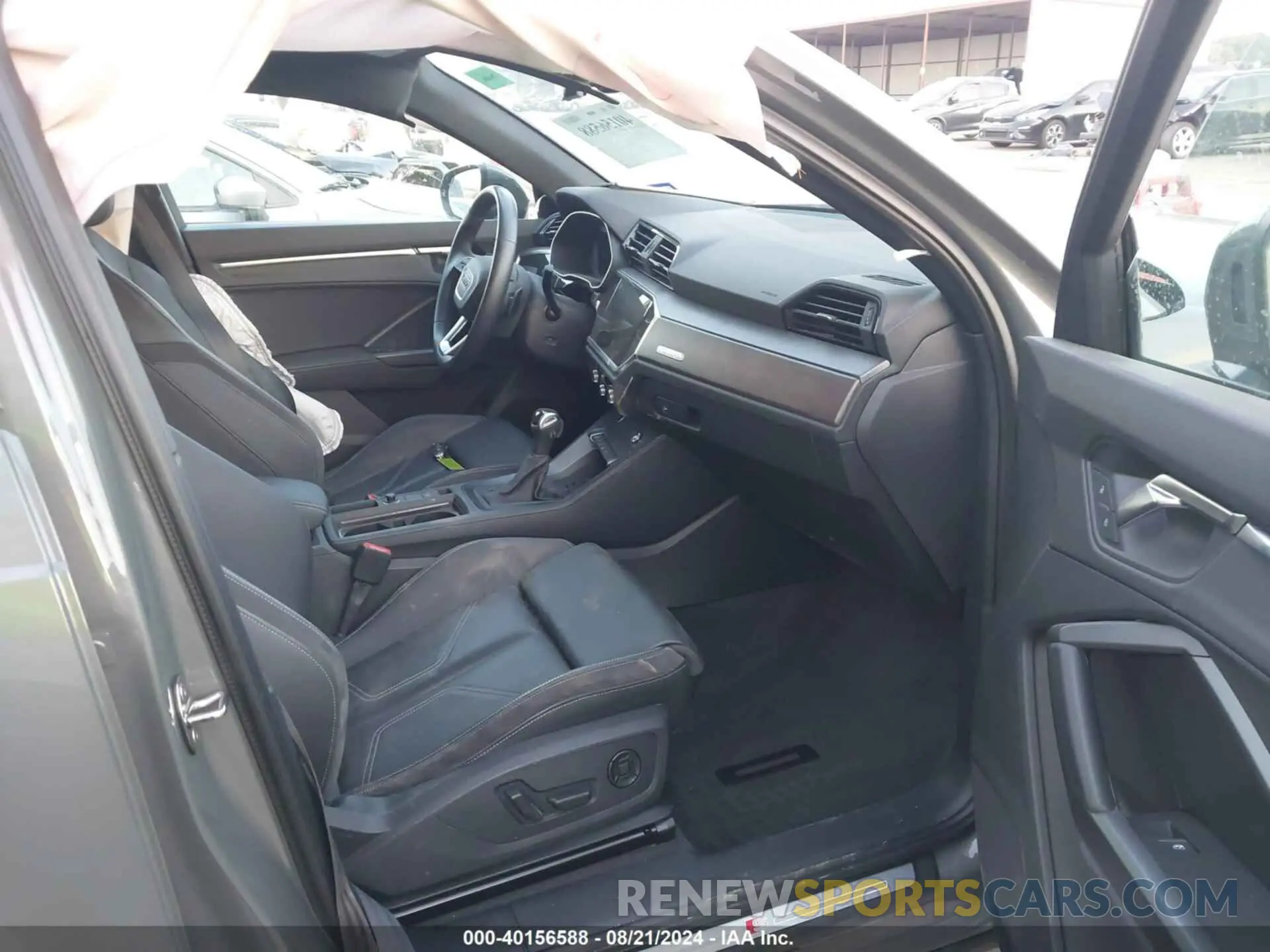 5 Photograph of a damaged car WA1EECF3XP1035380 AUDI Q3 2023