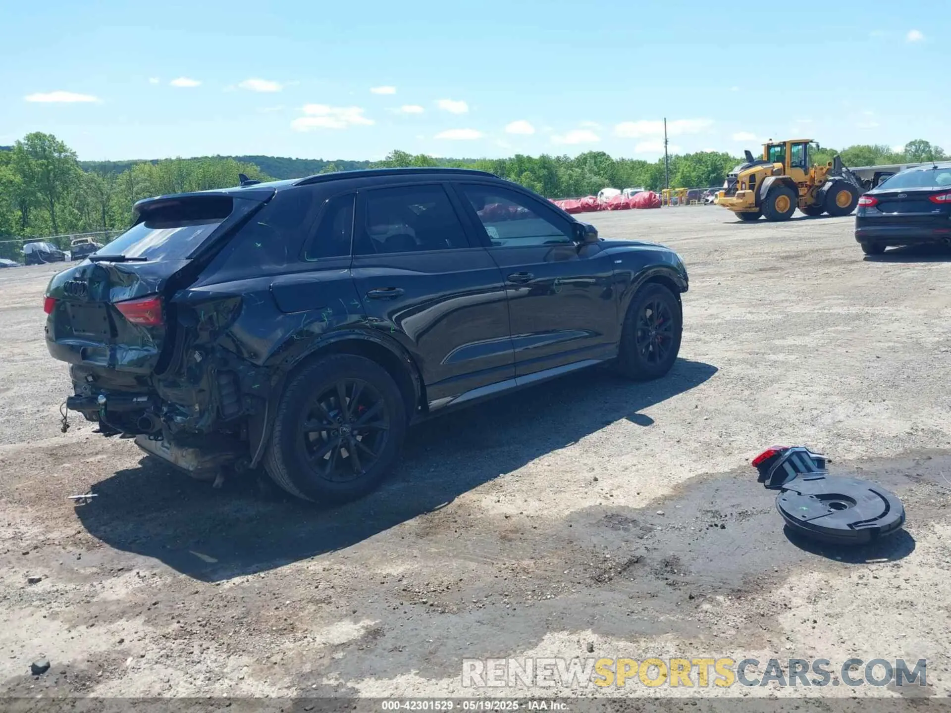 4 Photograph of a damaged car WA1EECF3XP1054494 AUDI Q3 2023
