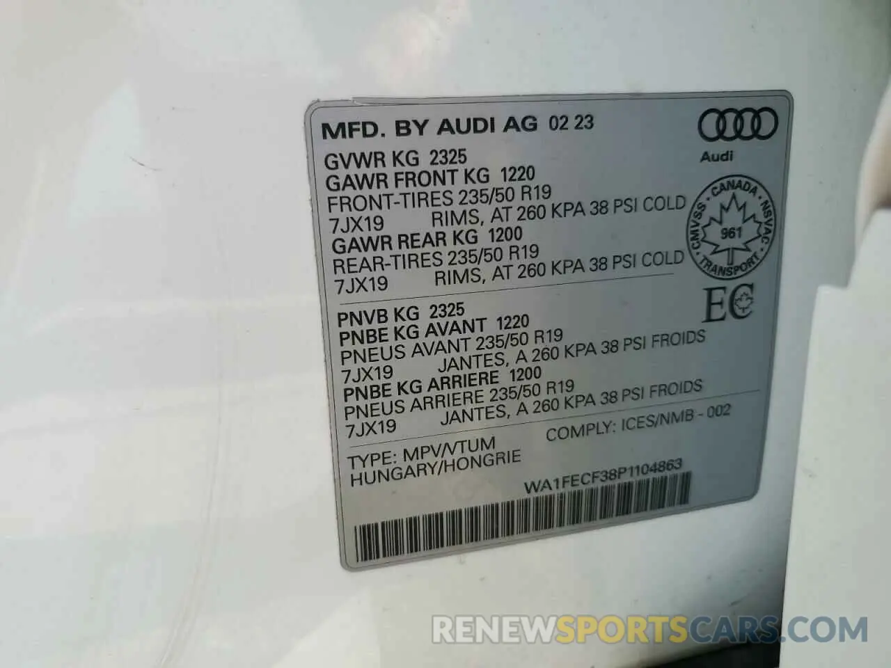 14 Photograph of a damaged car WA1FECF38P1104863 AUDI Q3 2023