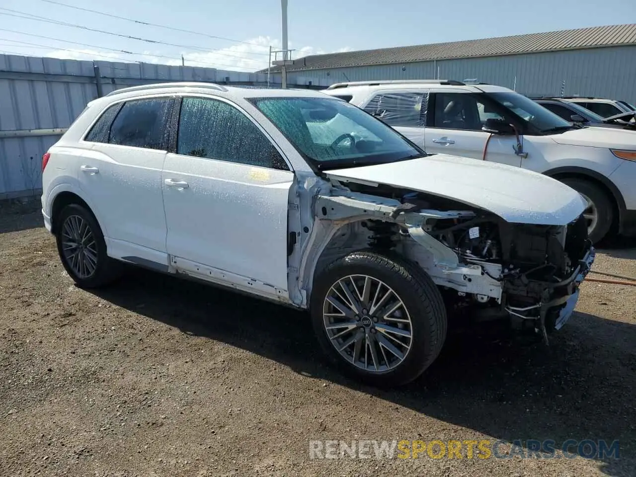 4 Photograph of a damaged car WA1FECF38P1104863 AUDI Q3 2023