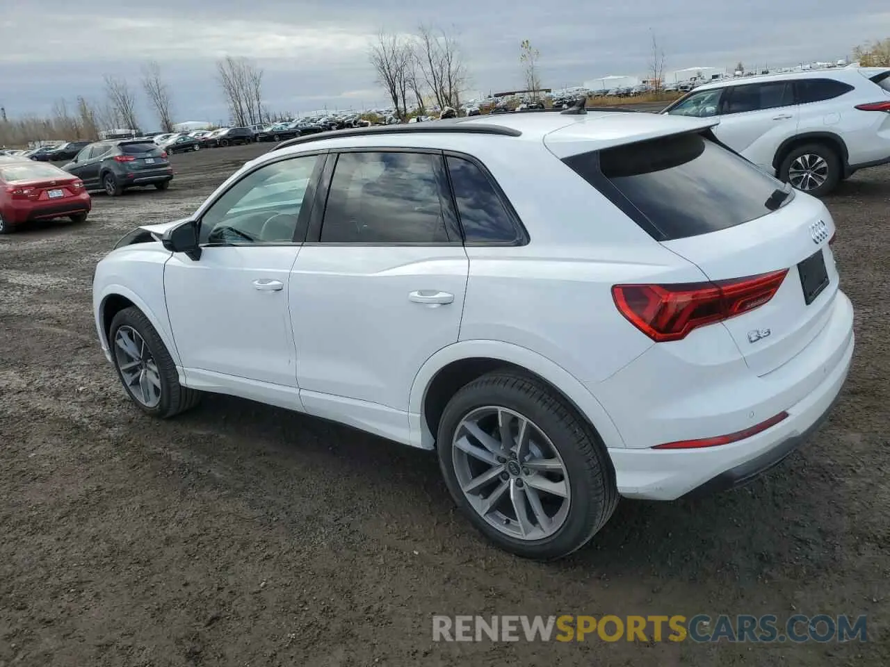 2 Photograph of a damaged car WA1AUCF30R1150123 AUDI Q3 2024