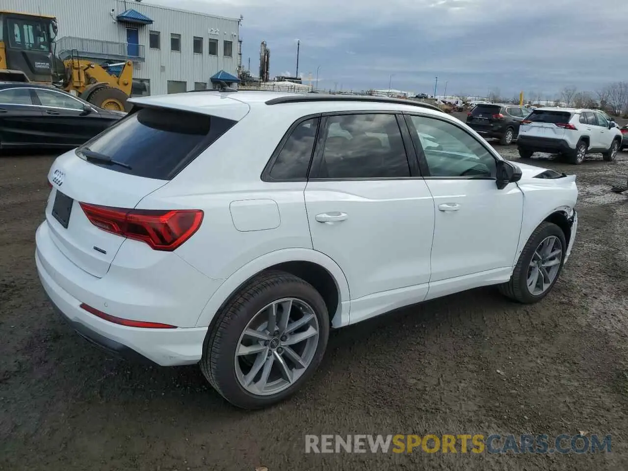 3 Photograph of a damaged car WA1AUCF30R1150123 AUDI Q3 2024