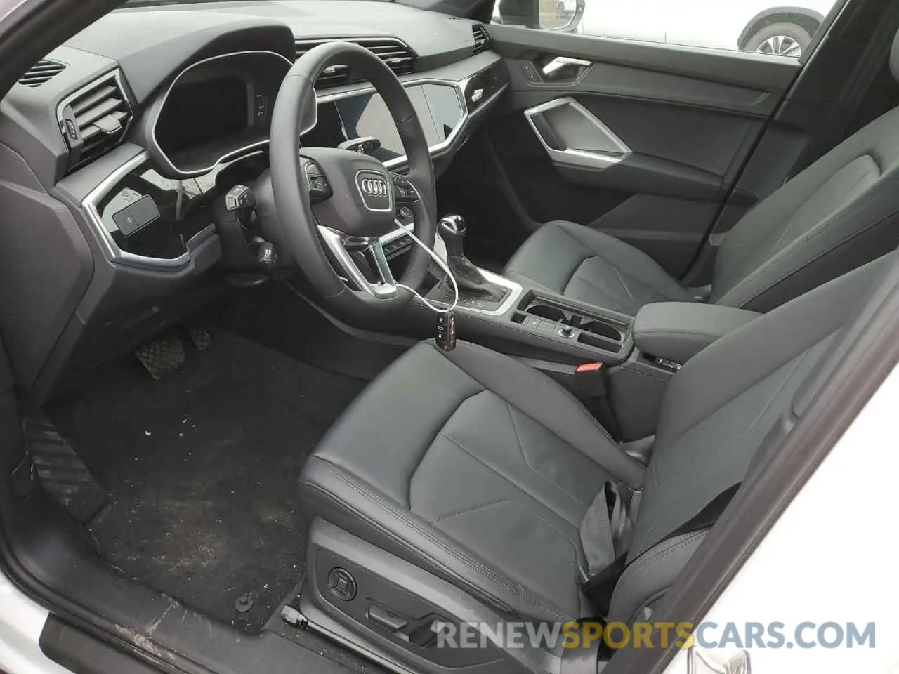 7 Photograph of a damaged car WA1AUCF30R1150123 AUDI Q3 2024