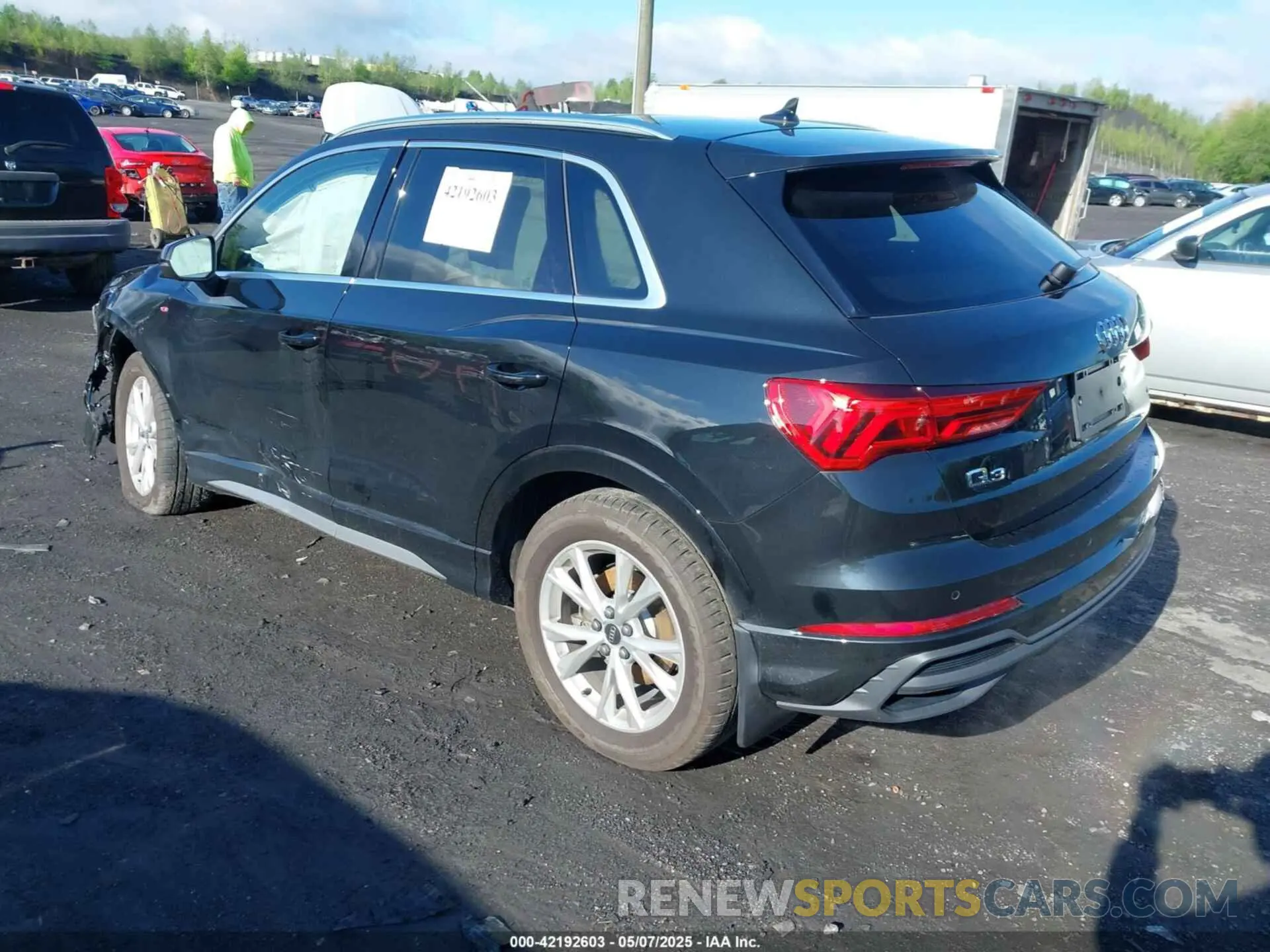 3 Photograph of a damaged car WA1DECF30R1036097 AUDI Q3 2024
