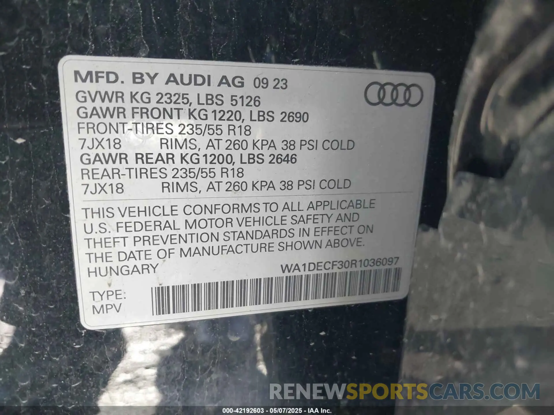 9 Photograph of a damaged car WA1DECF30R1036097 AUDI Q3 2024
