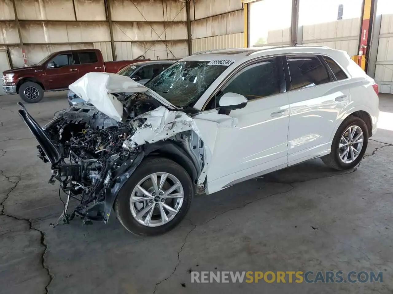 1 Photograph of a damaged car WA1DECF30R1039209 AUDI Q3 2024