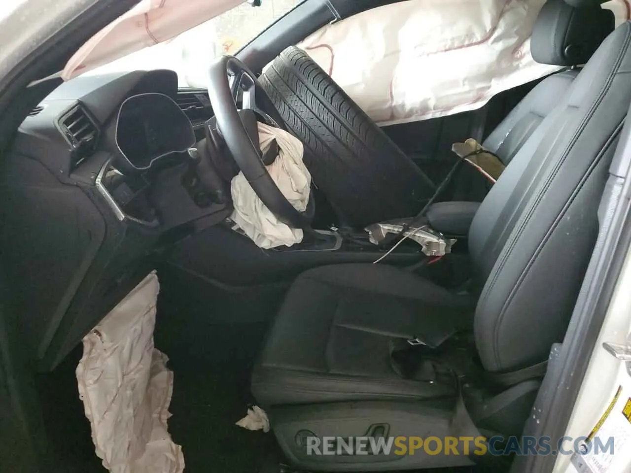 7 Photograph of a damaged car WA1DECF30R1096767 AUDI Q3 2024