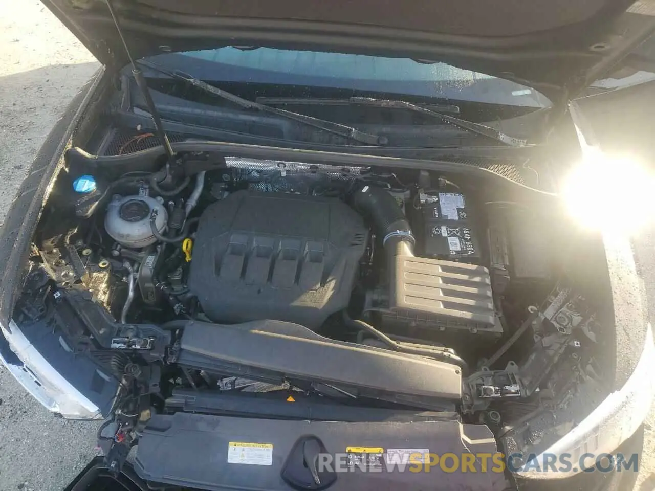 14 Photograph of a damaged car WA1DECF32R1023321 AUDI Q3 2024