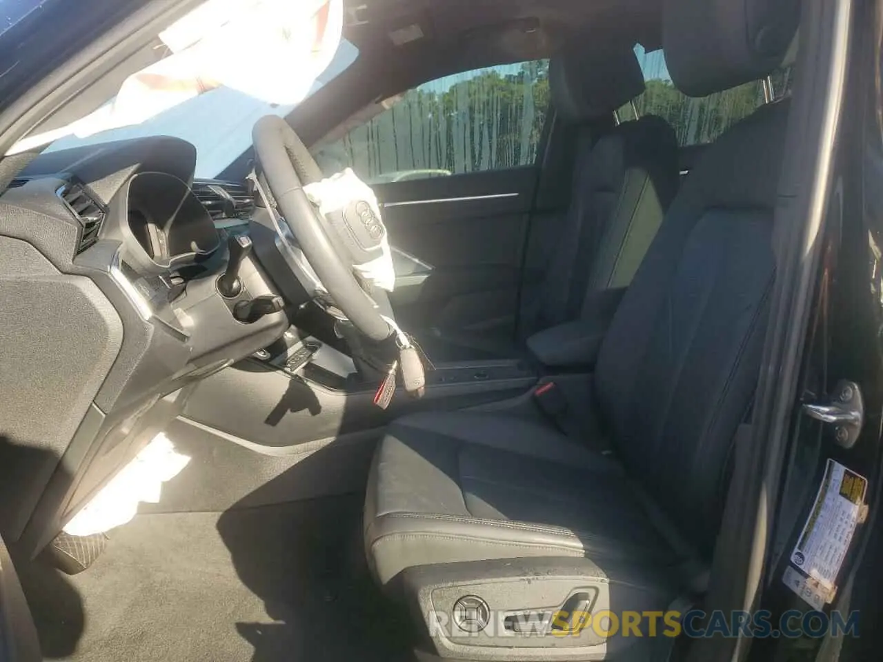 7 Photograph of a damaged car WA1DECF32R1023321 AUDI Q3 2024