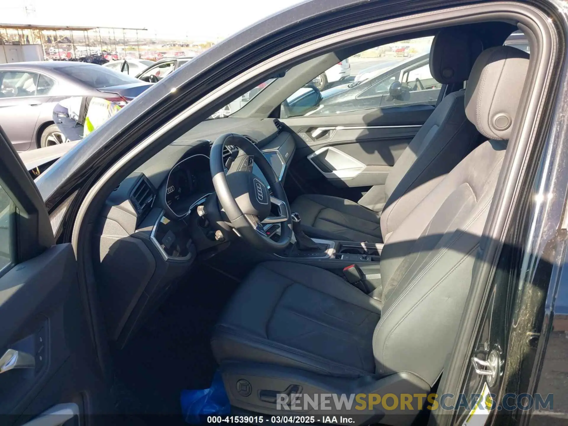 5 Photograph of a damaged car WA1DECF32R1051023 AUDI Q3 2024