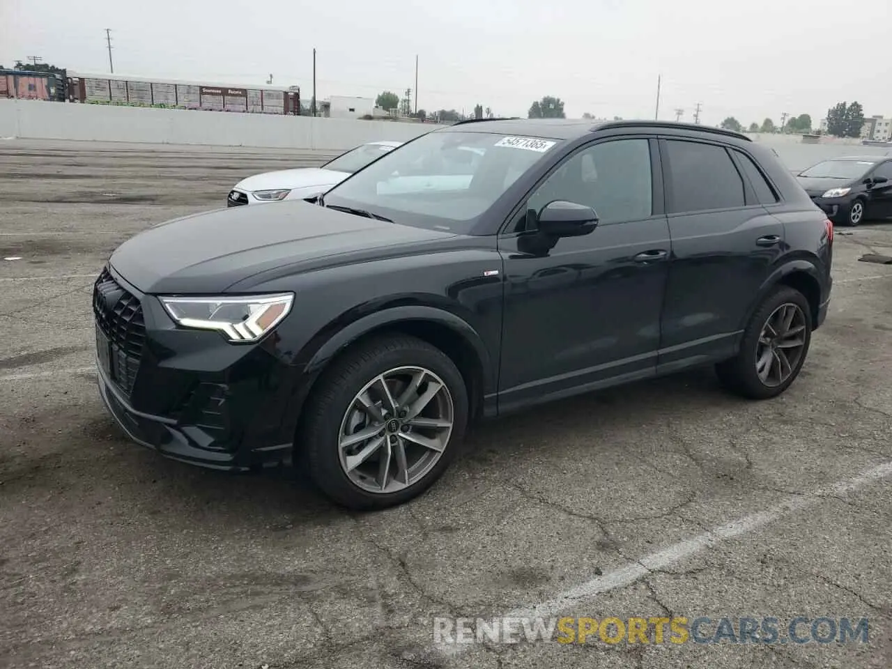 1 Photograph of a damaged car WA1DECF32R1129879 AUDI Q3 2024
