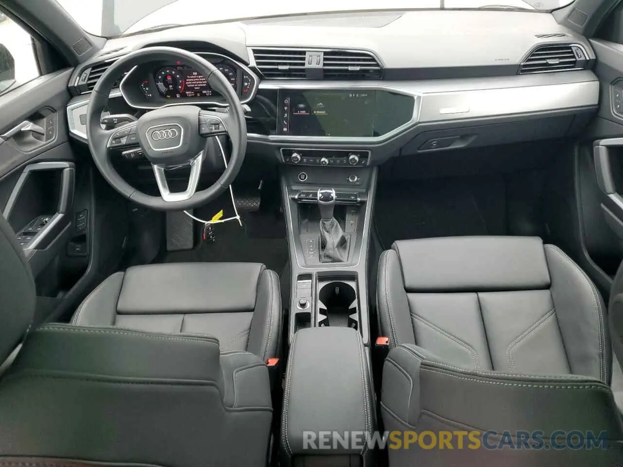 8 Photograph of a damaged car WA1DECF32R1129879 AUDI Q3 2024