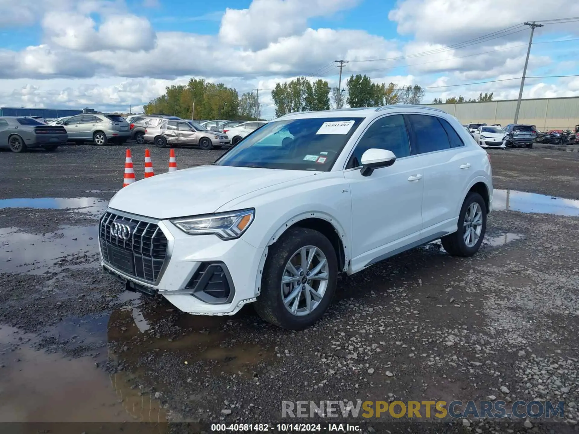2 Photograph of a damaged car WA1DECF33R1034876 AUDI Q3 2024