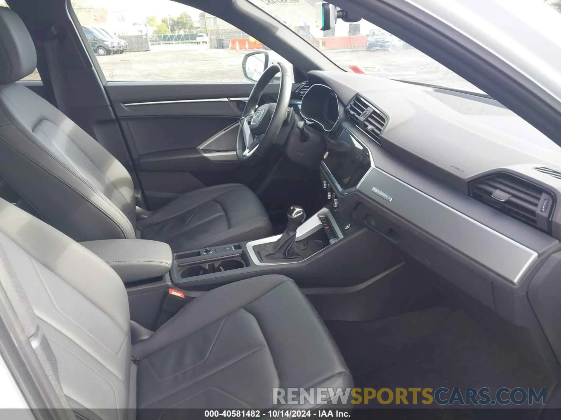 5 Photograph of a damaged car WA1DECF33R1034876 AUDI Q3 2024