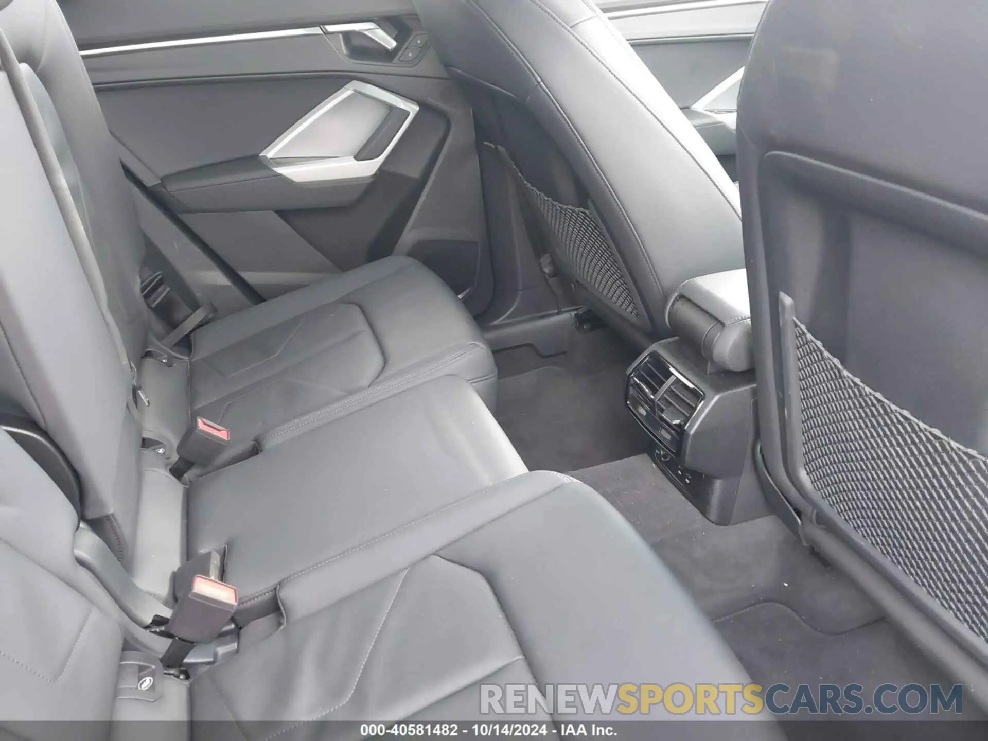 8 Photograph of a damaged car WA1DECF33R1034876 AUDI Q3 2024