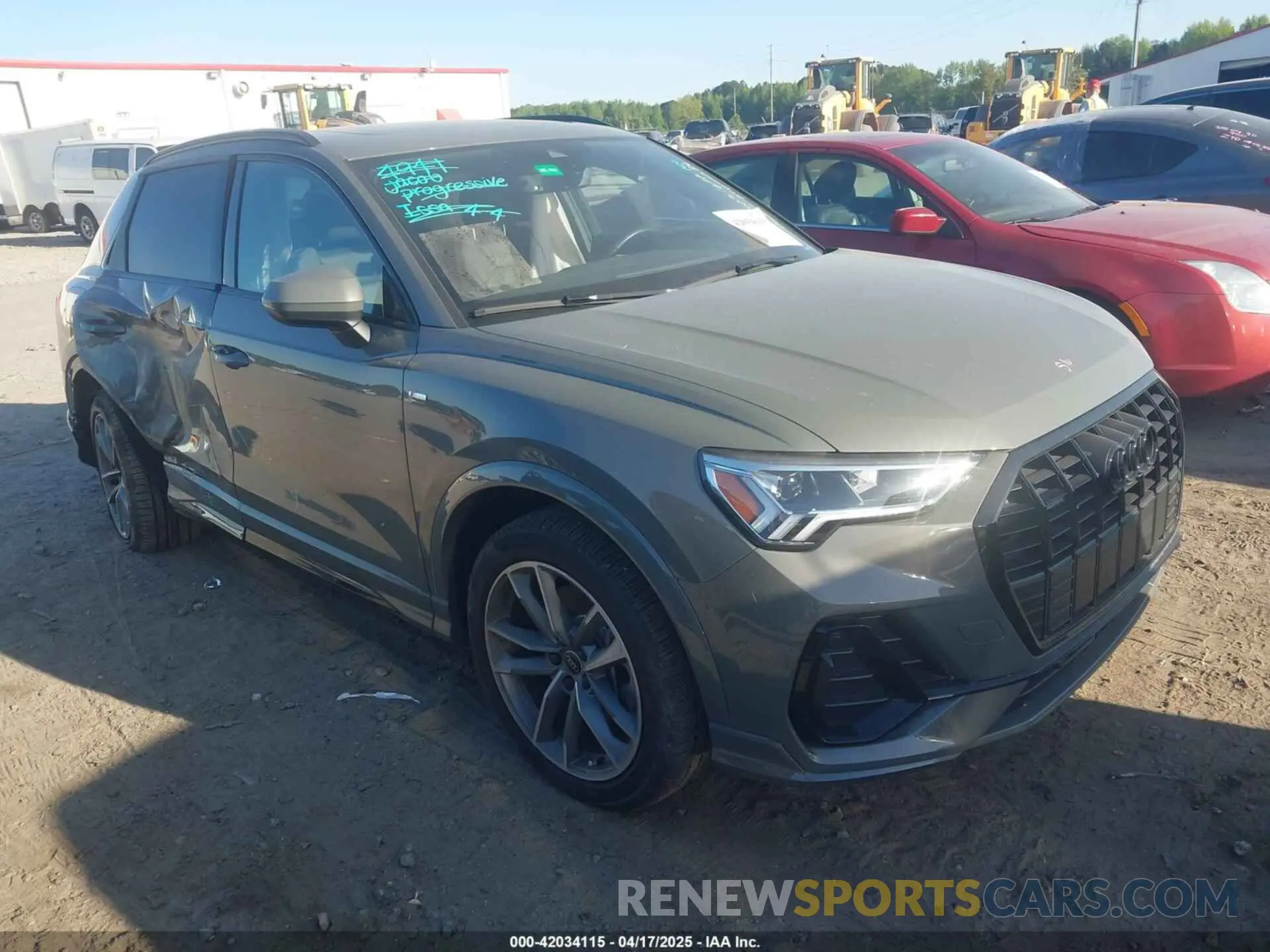1 Photograph of a damaged car WA1DECF33R1066372 AUDI Q3 2024