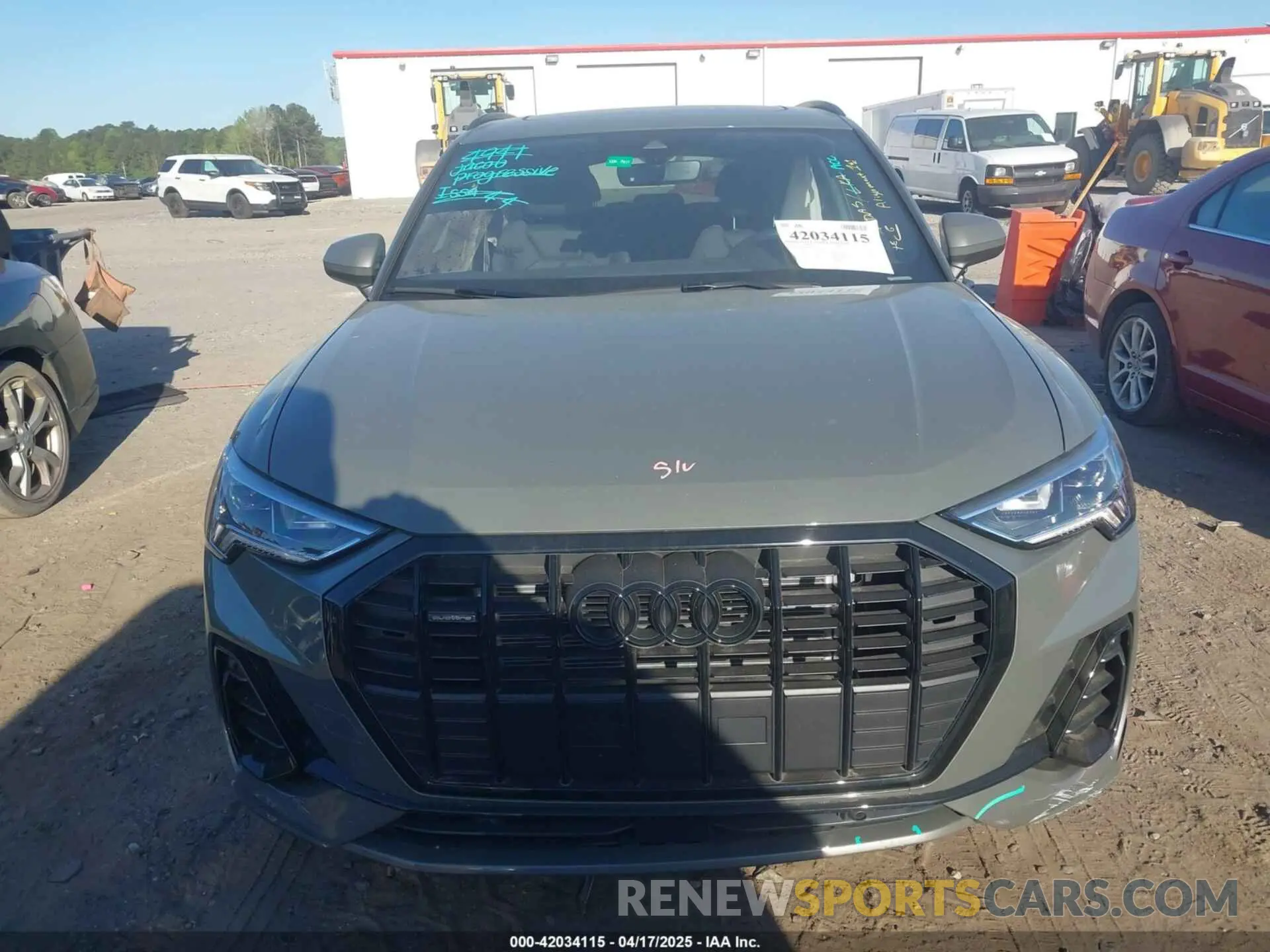 12 Photograph of a damaged car WA1DECF33R1066372 AUDI Q3 2024