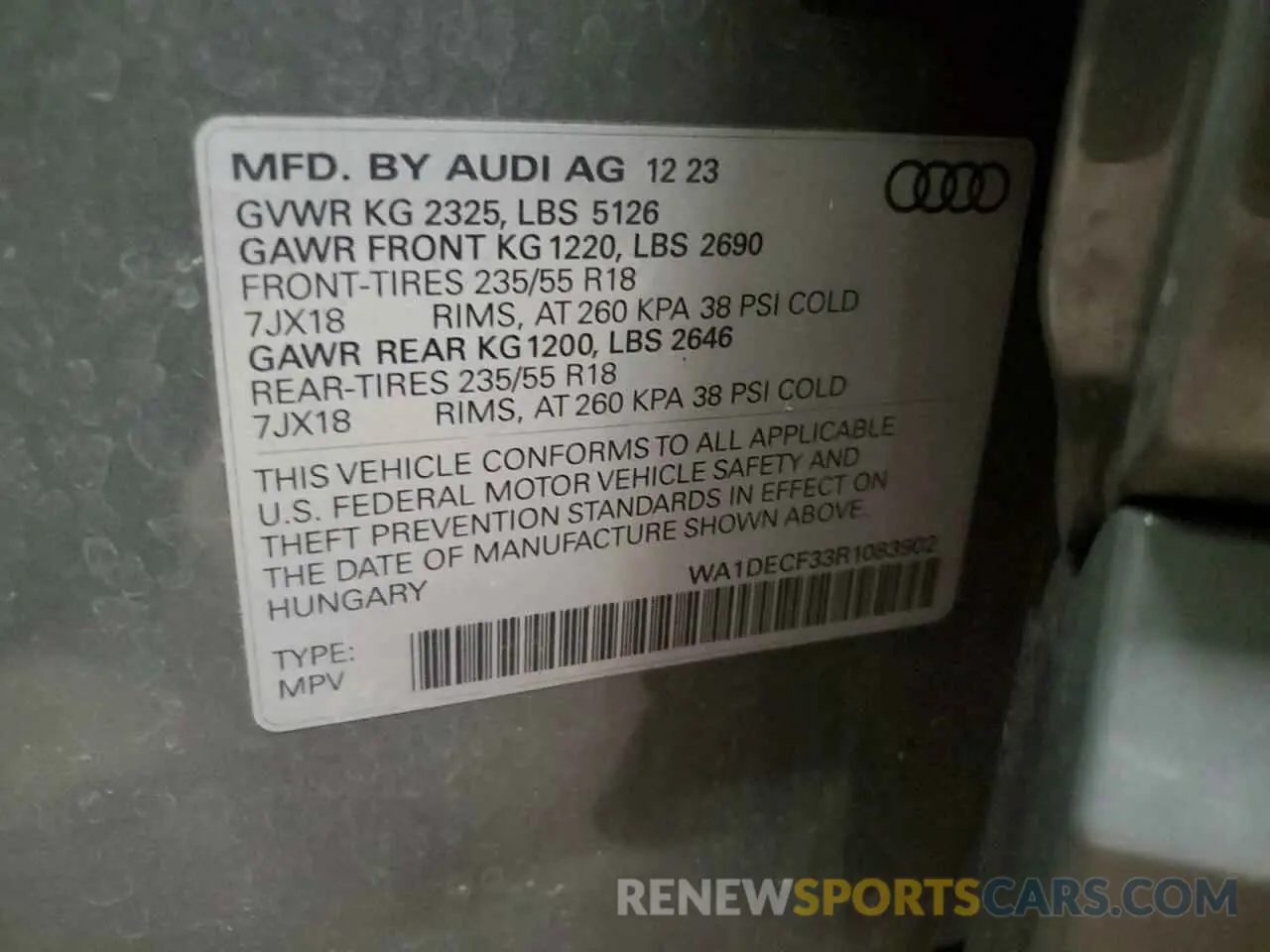 14 Photograph of a damaged car WA1DECF33R1083902 AUDI Q3 2024