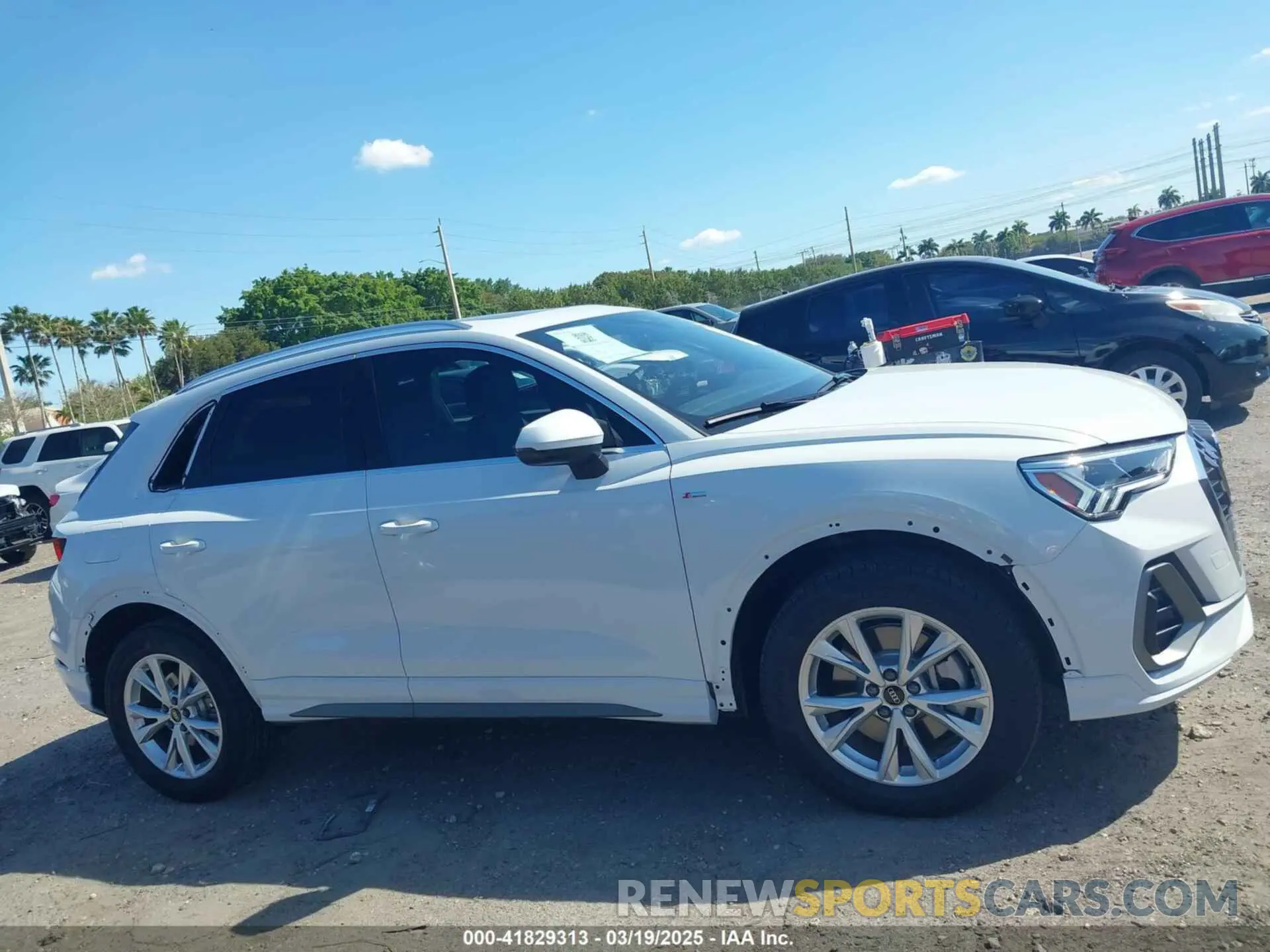 14 Photograph of a damaged car WA1DECF34R1201052 AUDI Q3 2024