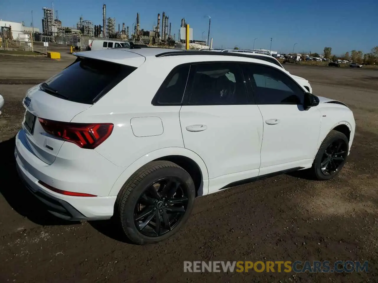 3 Photograph of a damaged car WA1DECF36R1020275 AUDI Q3 2024