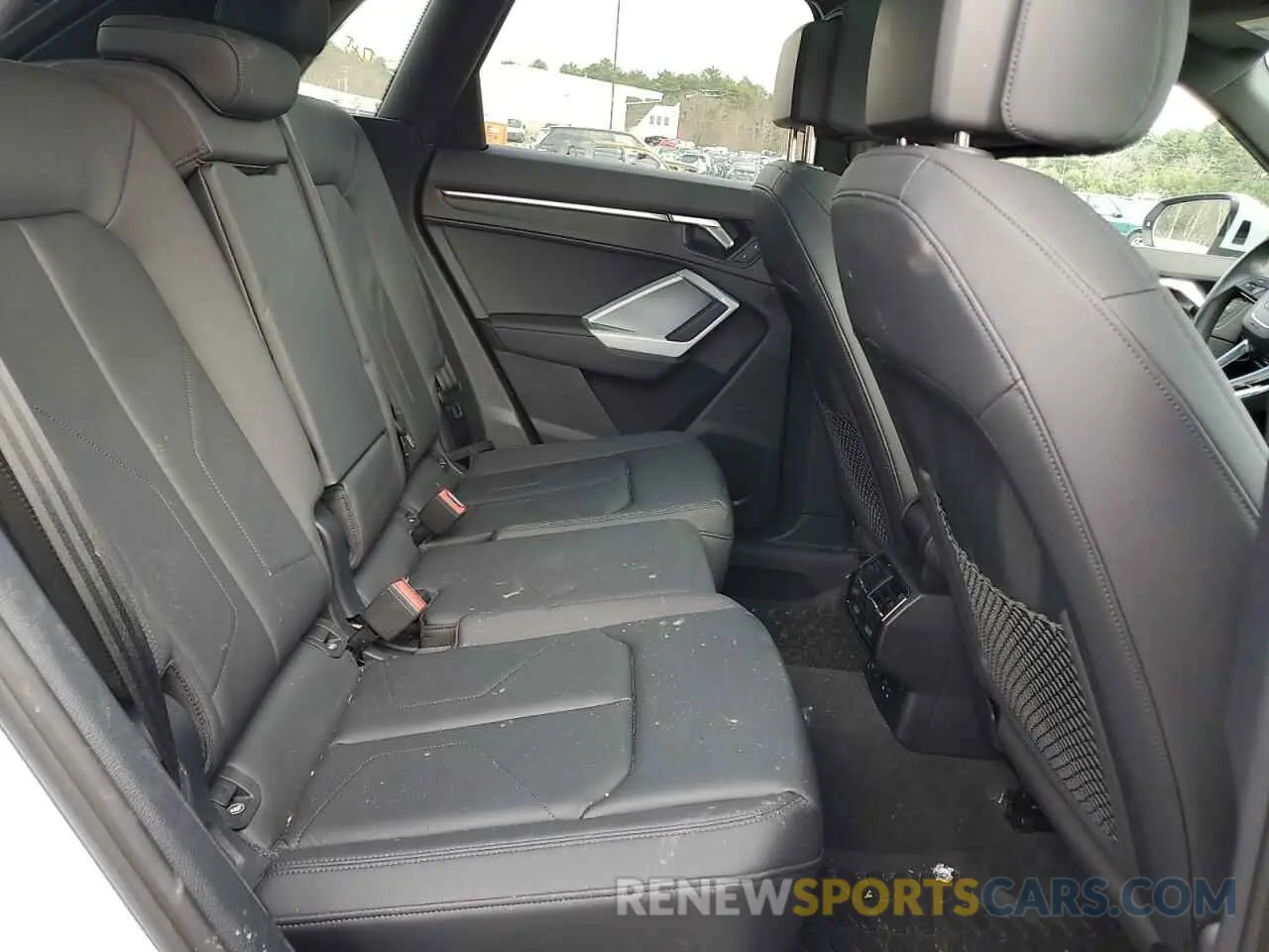 11 Photograph of a damaged car WA1DECF36R1027887 AUDI Q3 2024